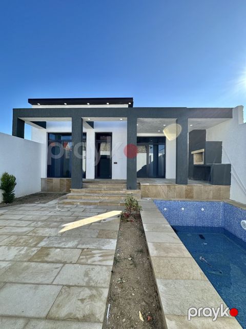 Satılır 4 otaqlı həyət evi/bağ evi 110 m² — Bakı