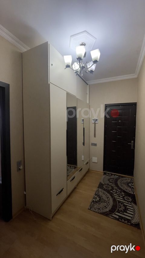 Satılır 2 otaqlı köhnə tikili 55 m² — Bakı