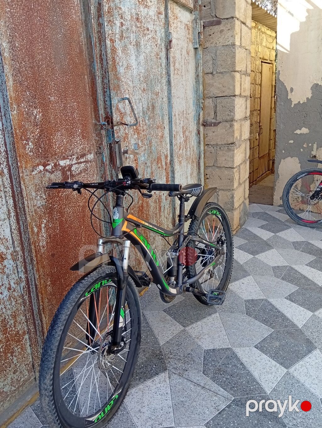 26 Lano velosipedi tək problemi rolun paçenniki dağılıb arxa təkər — Dağ velosipedləri, Masazır (4)