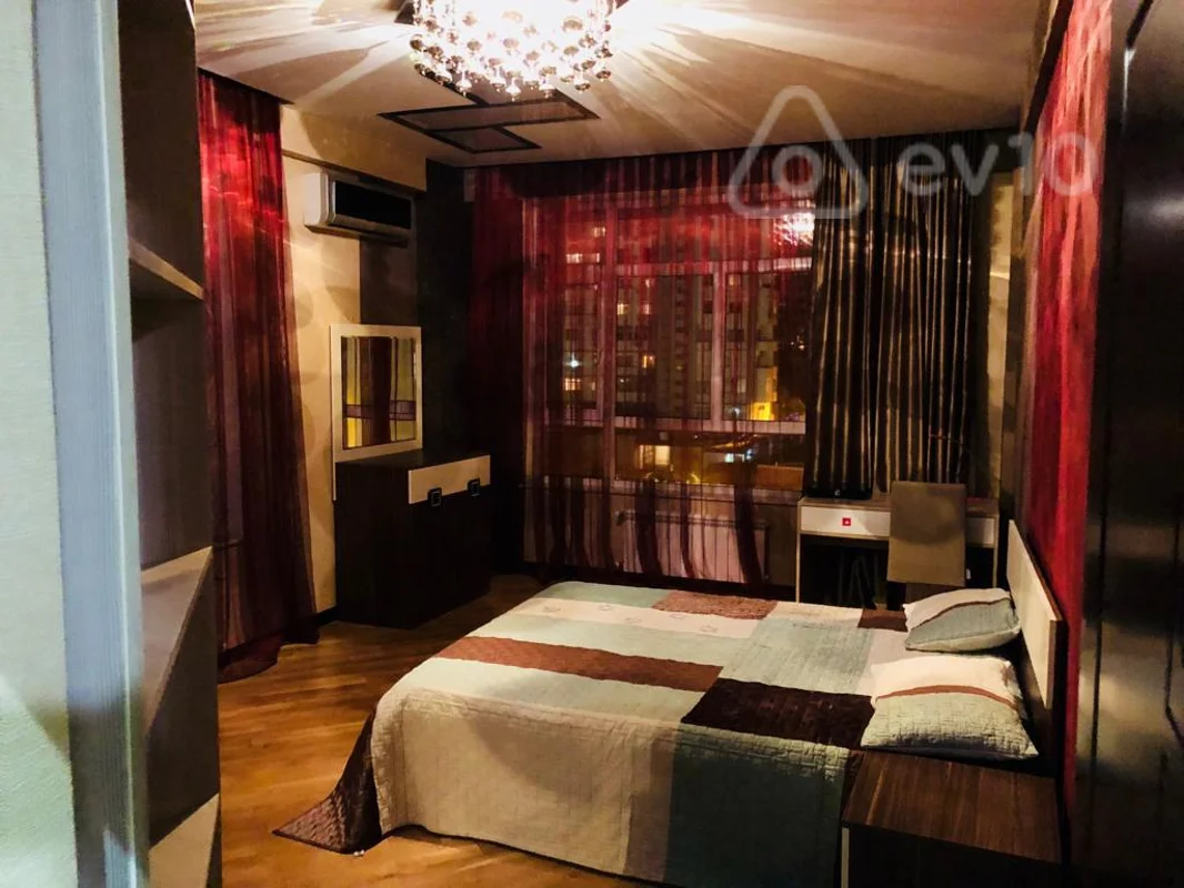 2 otaqlı mənzil, 90 m², 8 noyabr k 23 — kirayə — Mənzil, Bakı (10)