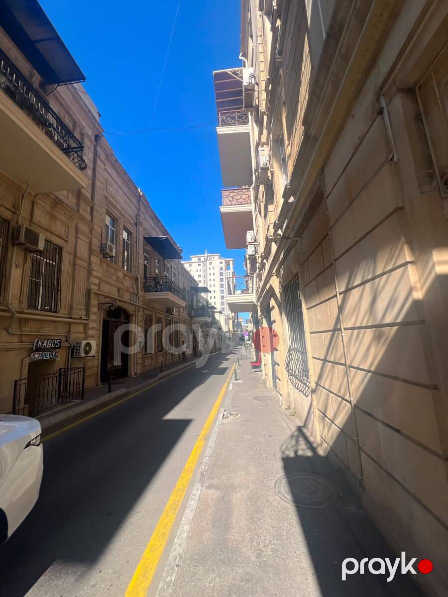 Satılır 4 otaqlı köhnə tikili 135 m² — Mənzil, Bakı (5)