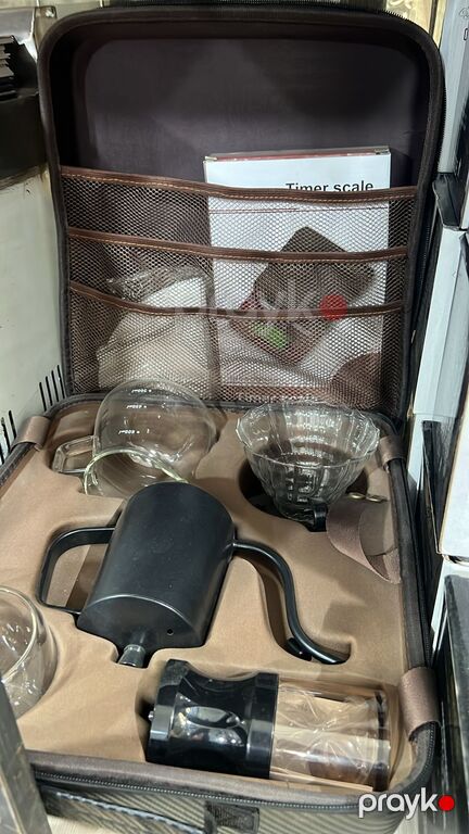 "V60" çamadanı — Şəxsi əşyalar, Bakı (2)