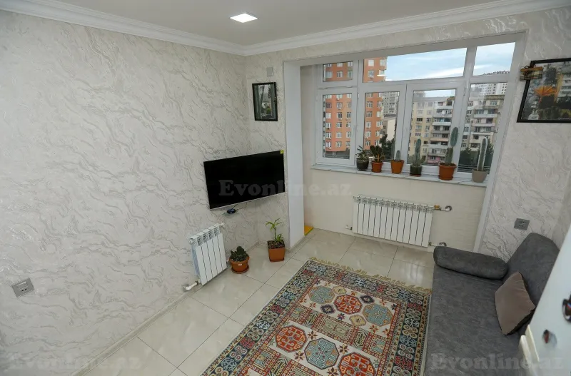 Satılır 3 otaqlı Mənzil Köhnə tikili 65 m² Bakı, Xətai r., Əhmədli m — Bakı