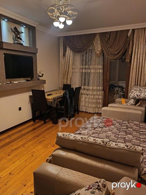 İcarəyə verilir 2 otaqlı köhnə tikili 61 m² — Bakı