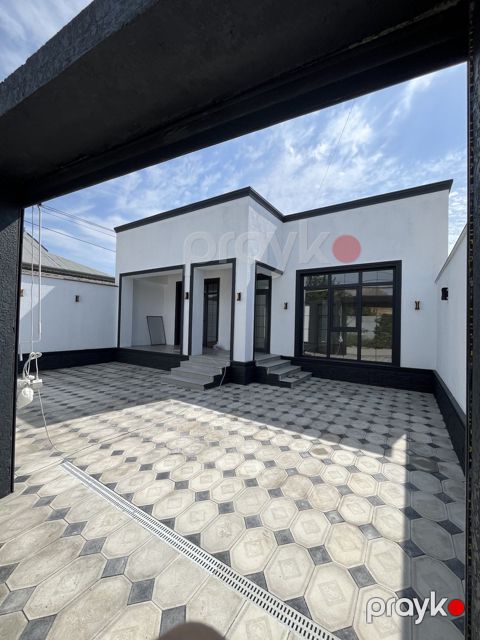 Satılır 4 otaqlı həyət evi/bağ evi 100 m² — Bakı
