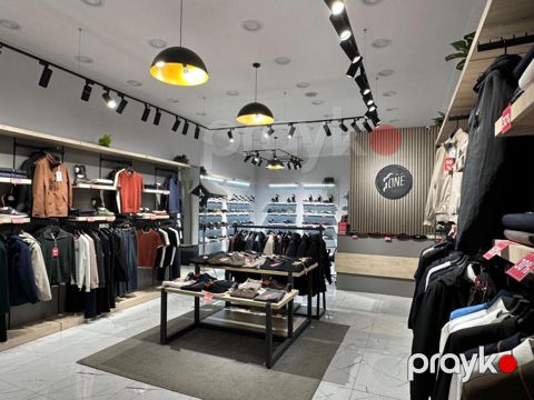 Satılır obyekt 235 m² — Bakı