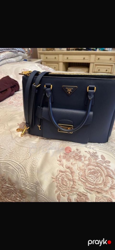 Çanta Prada — Bakı