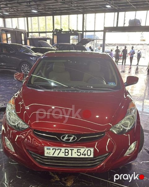 Hyundai Elantra: 1.8 l 2011 il Sedan — Digah