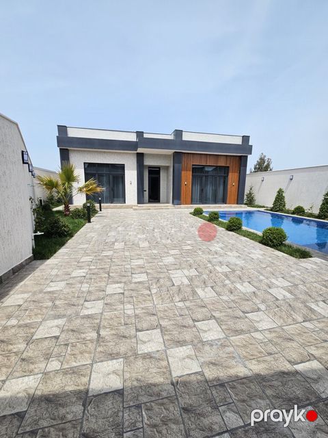 Satılır 4 otaqlı həyət evi/bağ evi 160 m² — Bakı