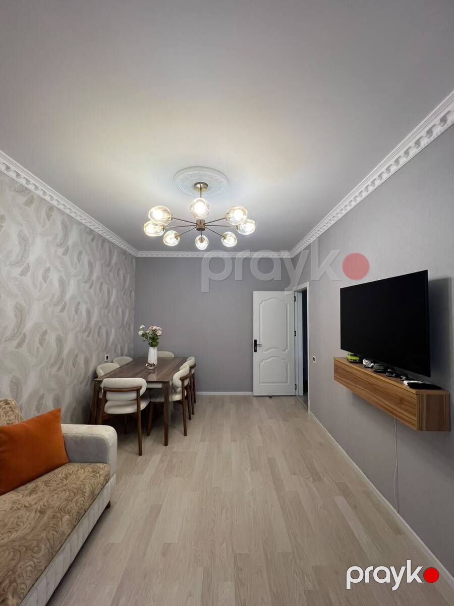 Satılır 2 otaqlı köhnə tikili 60 m² — Mənzil, Bakı (2)
