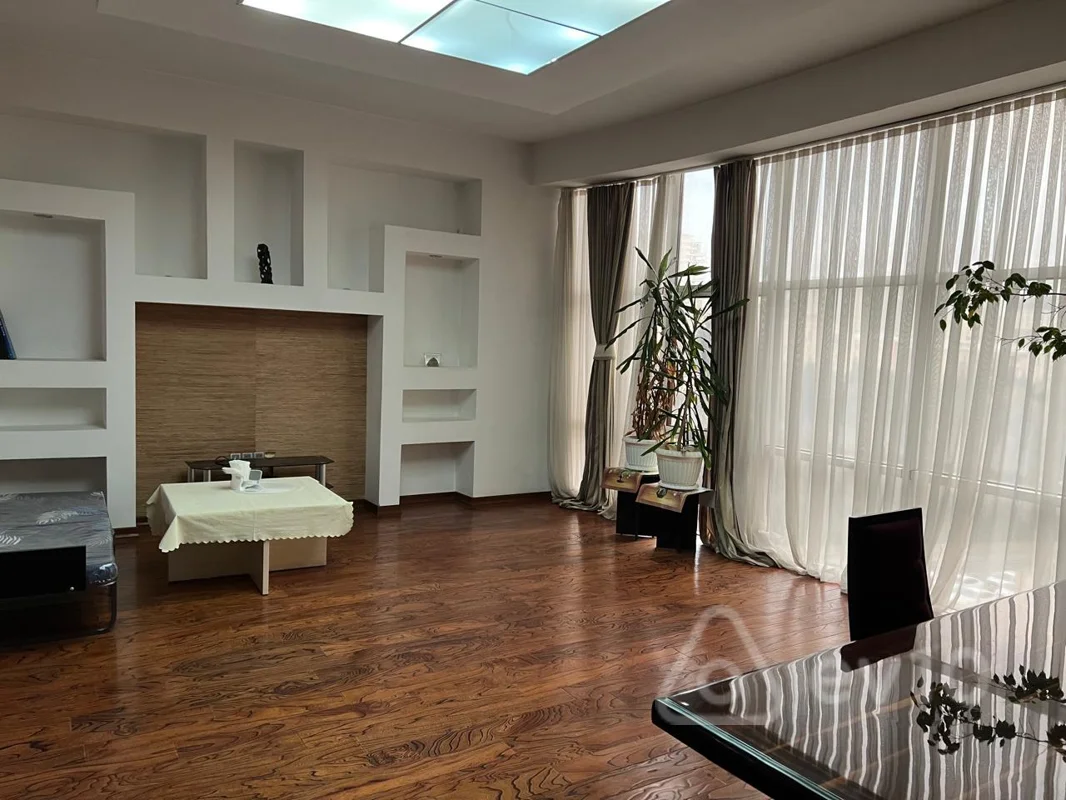 2 otaqlı mənzil, 120 m², 28 may — Mənzil, Bakı (3)
