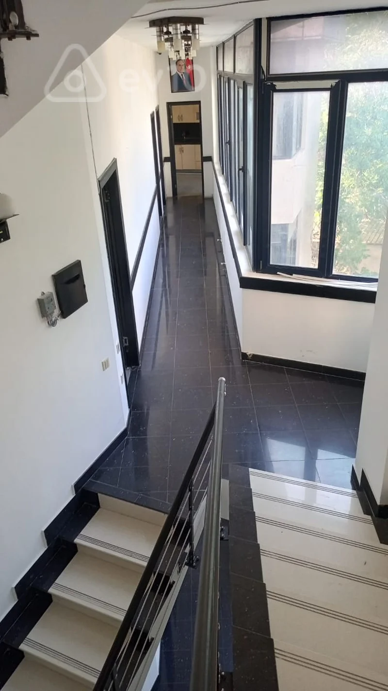 4 otaqlı mənzil, 100 m², İlqar İsmayılov — kirayə — Mənzil, Bakı (3)