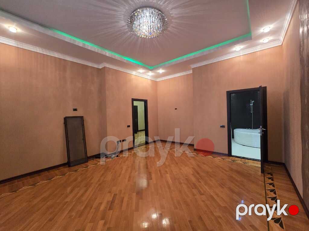 Satılır 6 otaqlı həyət evi/bağ evi 1000 m² — Ev, villa, Bakı (11)