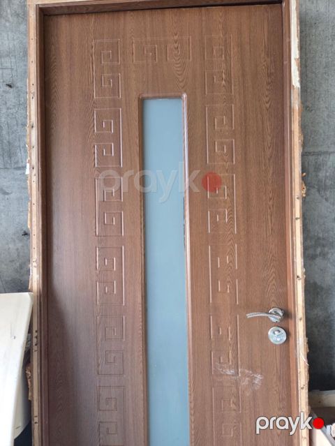 Daxili otaq qapısı – ağac teksturalı, şaquli şüşə panelli - Material — Bakı
