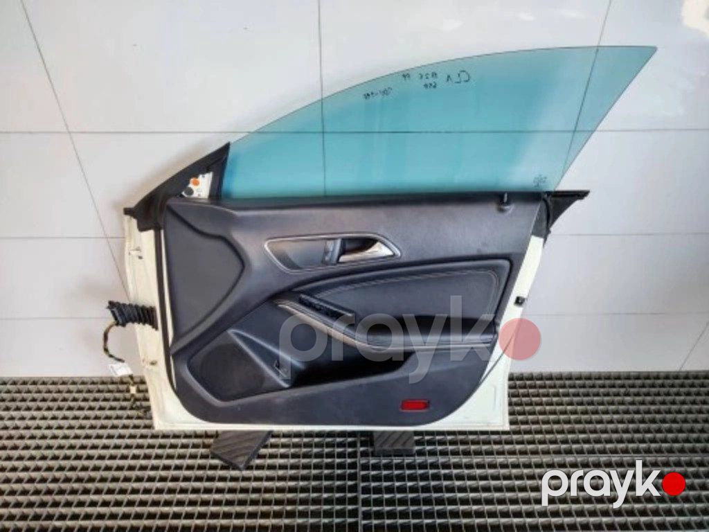 "Mercedes CLA W117" qapıları — Ehtiyat hissələri və aksesuarlar, Bakı (11)
