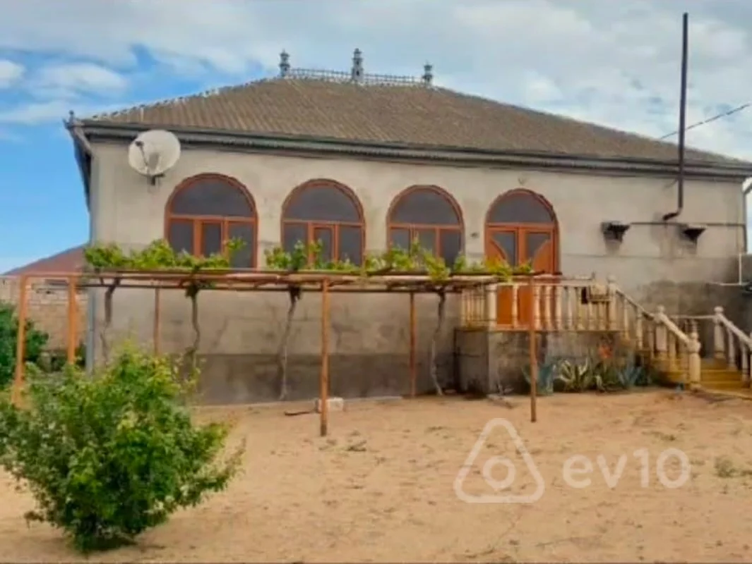4 otaqlı həyət evi, 135 m², Zirə qəsəbəsi — Bakı