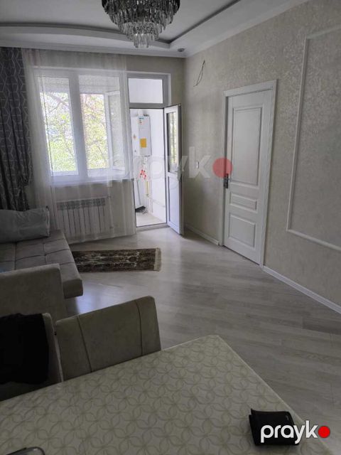 Satılır 2 otaqlı köhnə tikili 45 m² — Bakı