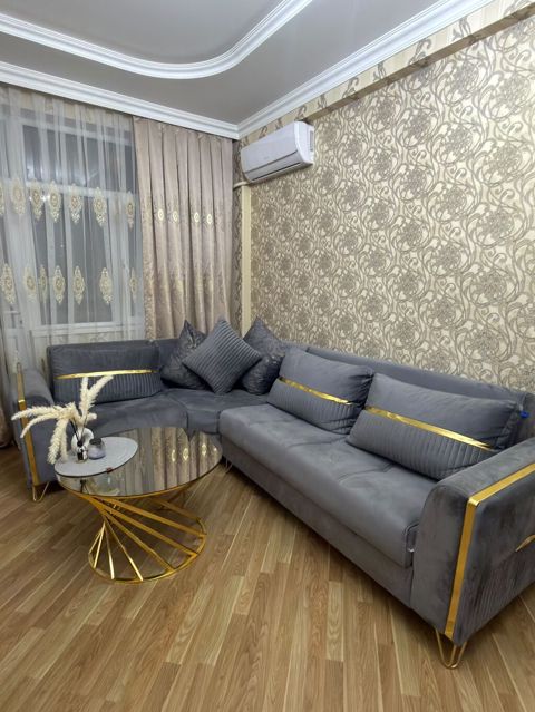 Künc divan, İşlənmiş — Aişə Xanım — Sofas