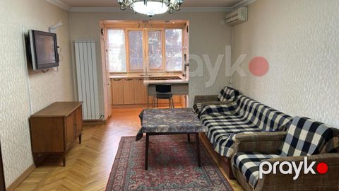 İcarəyə verilir 3 otaqlı köhnə tikili 70 m² — Bakı