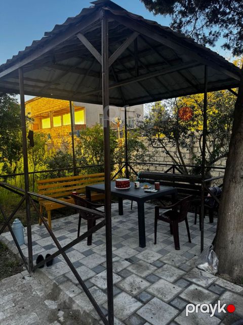 Satılır 3 otaqlı həyət evi/bağ evi 130 m² — Bakı