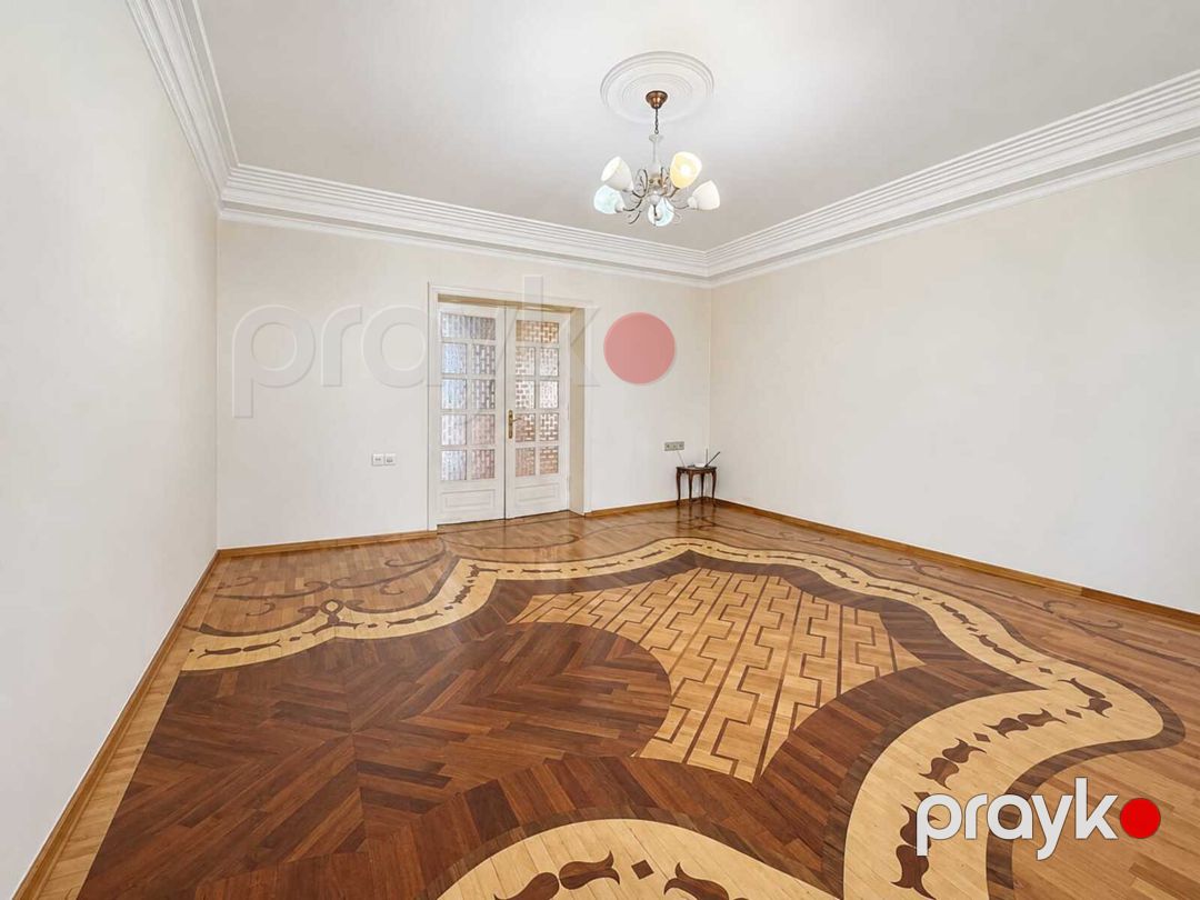 Satılır 5 otaqlı köhnə tikili 150 m² — Mənzil, Bakı (6)
