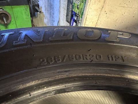 Dunlop avtomobil şinləri - Ölçü: 285/50 R20 - Yük/sürət indeksi: 112V — Bakı