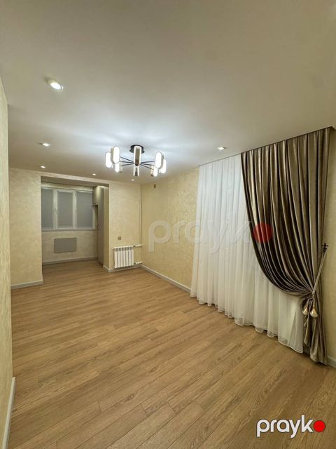 Satılır 2 otaqlı köhnə tikili 38 m² — Bakı