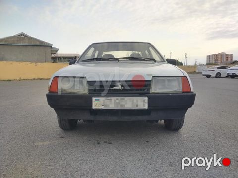 VAZ (Lada) 21099: 1.6 l 1998 il 134316 km Sedan — Salyan