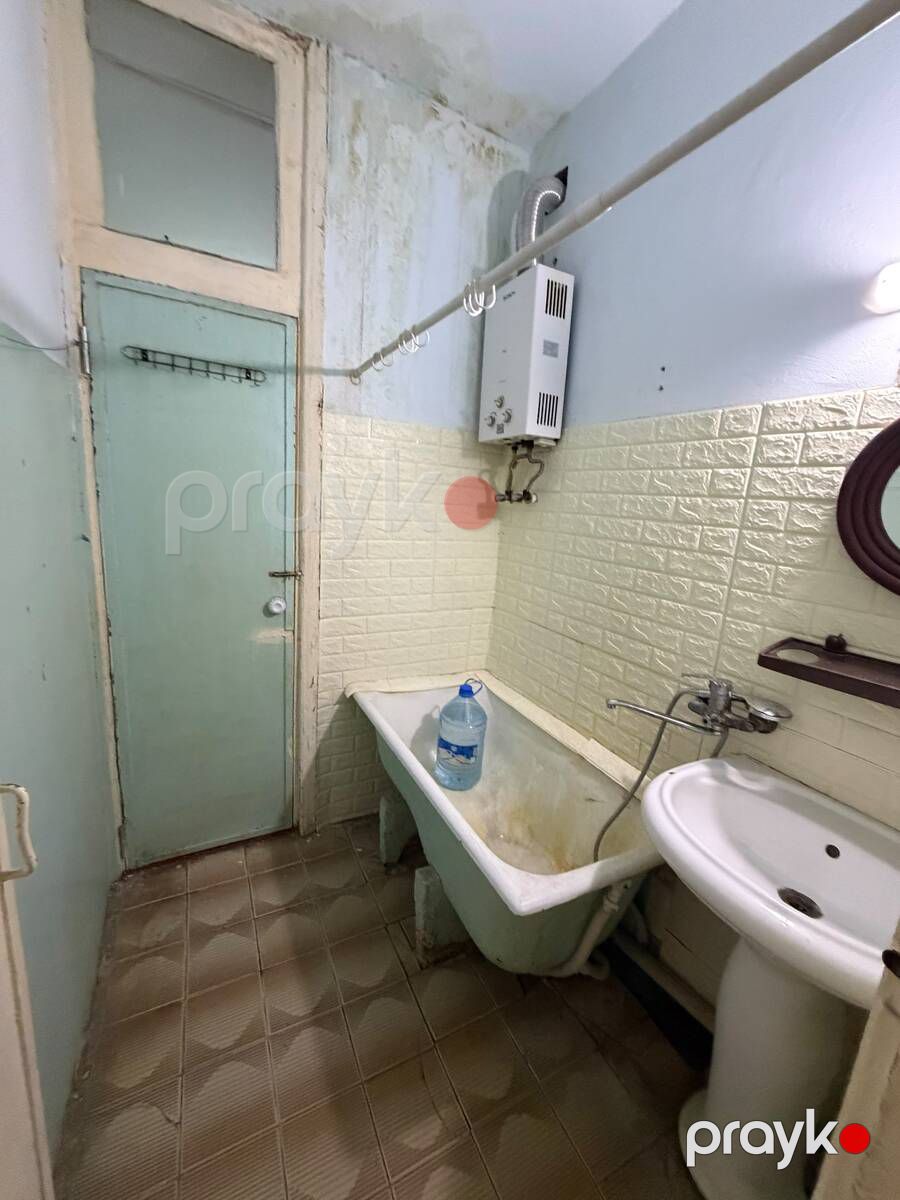 Satılır 2 otaqlı köhnə tikili 72 m² — Mənzil, Bakı (6)