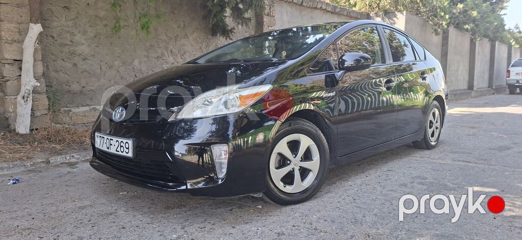 Toyota Prius: 1.8 l 2015 il Hetçbek 77-QF-269 — Avtomobillər, Bakı (4)