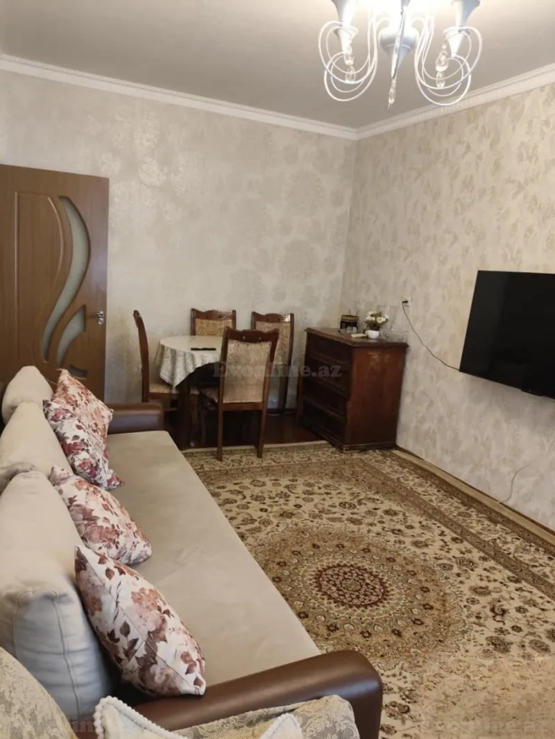Satılır 3 otaqlı Mənzil Köhnə tikili 80 m² Bakı, Xətai r., Həzi Aslanov m — Mənzil, Bakı (3)