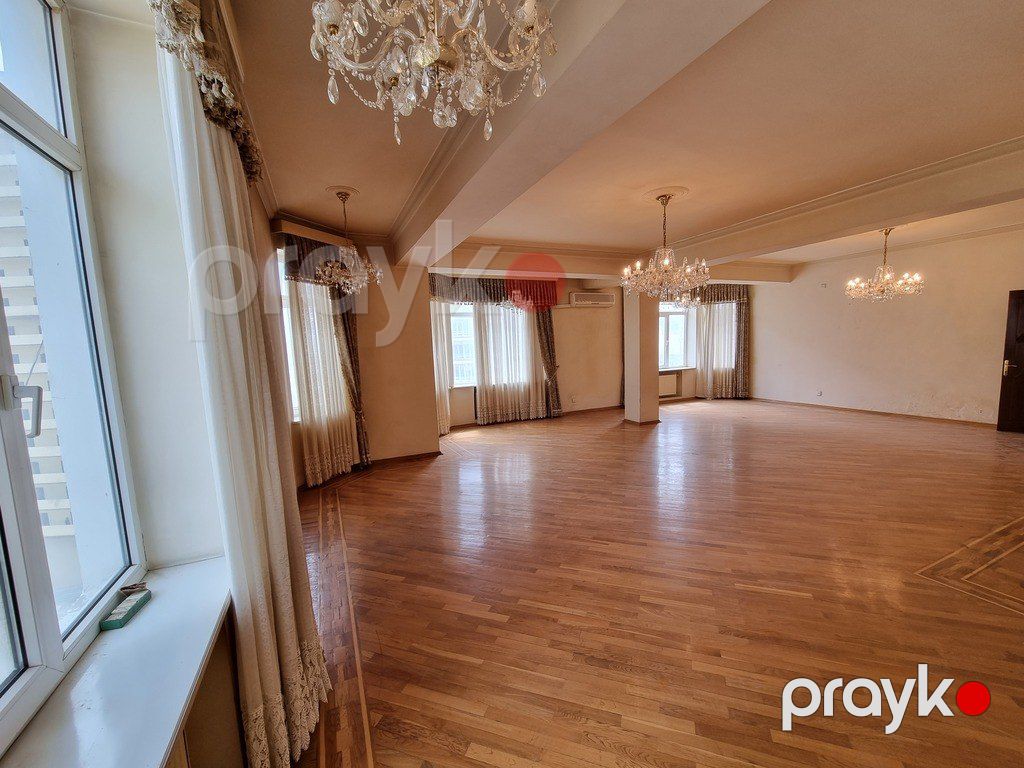 Satılır 4 otaqlı yeni tikili 185 m² — Mənzil, Bakı (2)