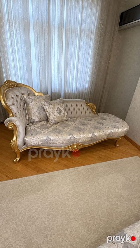 Türkiyə istehsalı jozefin divan 450 AZN. Deniz mebelden alınıb(2200) — Bakı