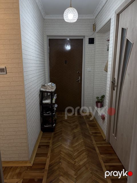 İcarəyə verilir 3 otaqlı köhnə tikili 90 m² — Bakı