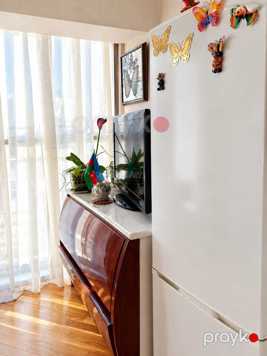 Satılır 2 otaqlı köhnə tikili 62 m² — Mənzil, Bakı (8)