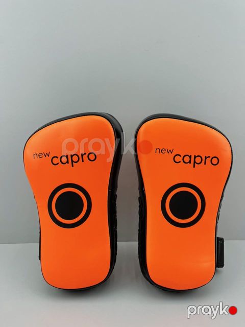 Döyüş sənətləri üçün lapa New Capro A-20, qara/narıncı — Bakı