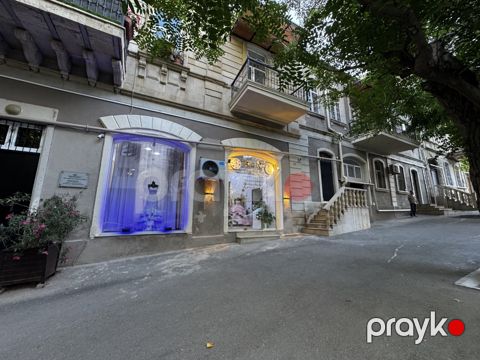 Satılır obyekt 60 m² — Bakı