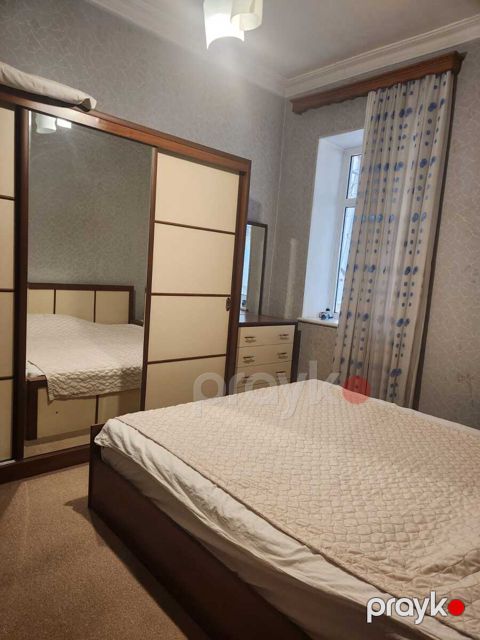 İcarəyə verilir 2 otaqlı köhnə tikili 65 m² — Bakı