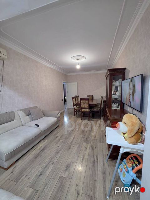 Satılır 3 otaqlı köhnə tikili 85 m² — Bakı
