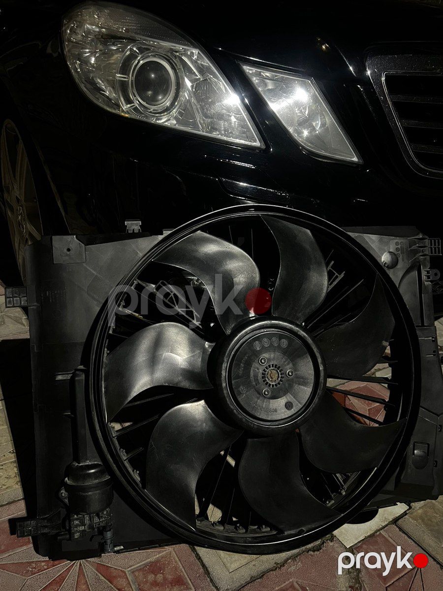 Mercedes E350 pəri — Ehtiyat hissələri və aksesuarlar, Bakı (2)