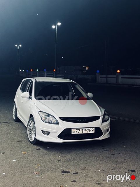 Hyundai i30, 1.6 L, 2011 il, 290 000 km — Ağstafa