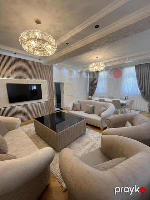 Satılır 4 otaqlı yeni tikili 150 m² — Bakı