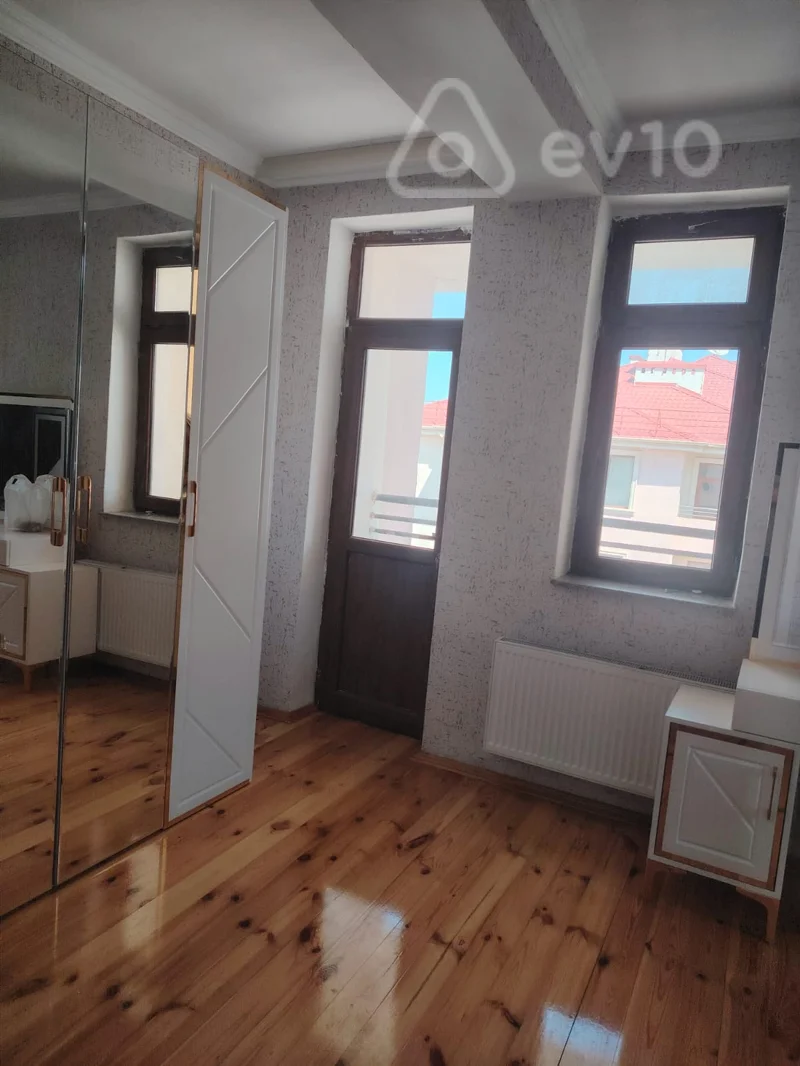 4 otaqlı mənzil, 111 m², Amir Bağırov küç — kirayə — Mənzil, Bakı (2)