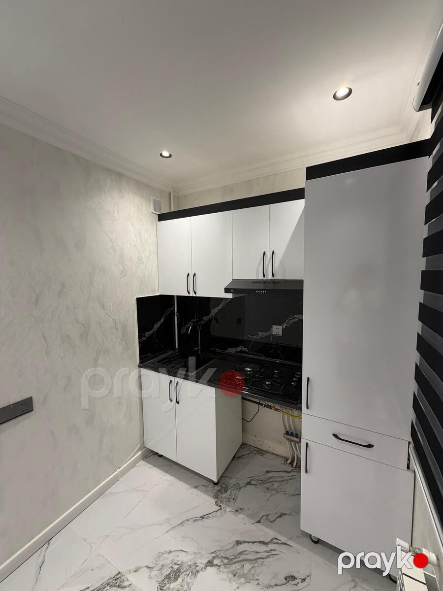Satılır 2 otaqlı köhnə tikili 50 m² — Mənzil, Bakı (5)