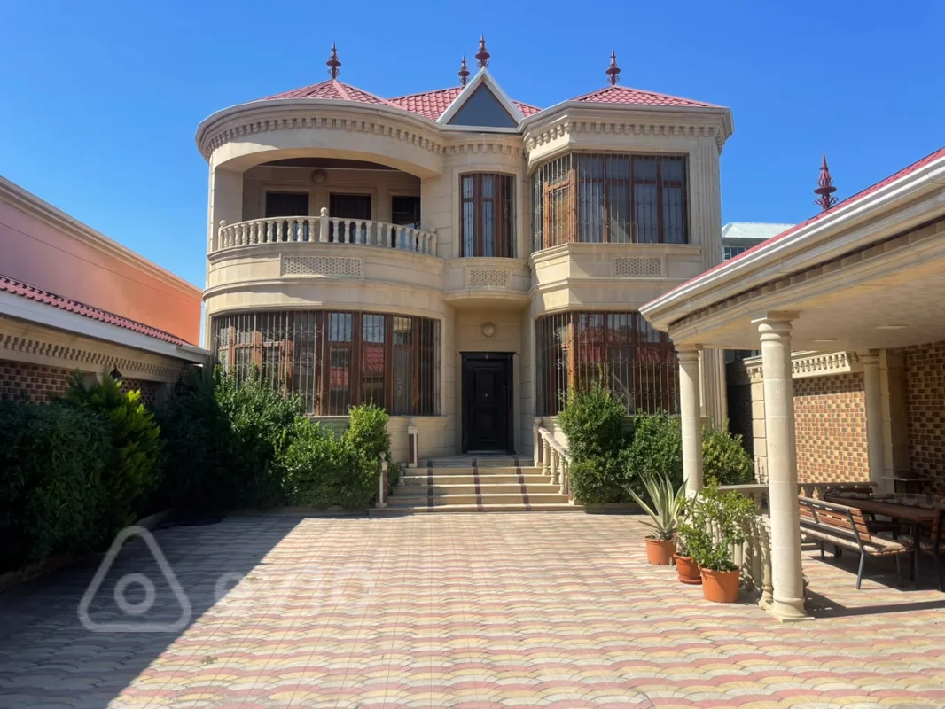 8 otaqlı həyət evi, 270 m², Zabrat — Bakı
