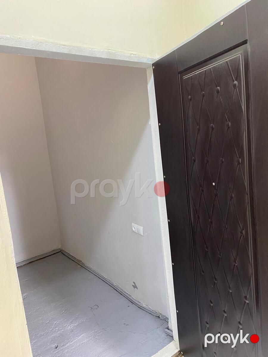 Satılır 9 otaqlı köhnə tikili 100 m² — Mənzil, Bakı (8)
