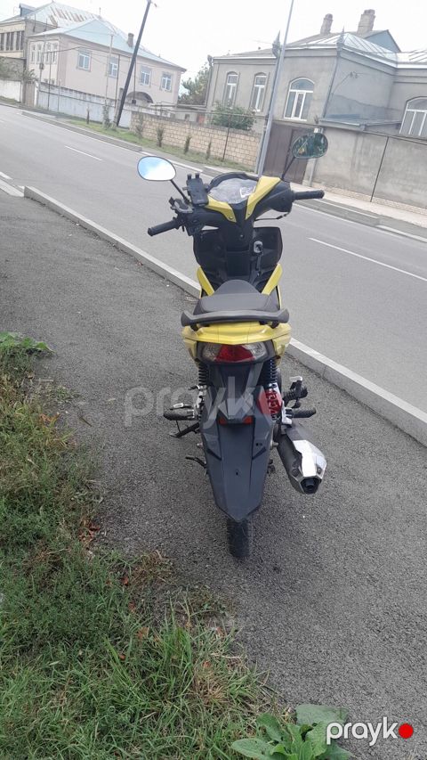 Moped/Motosiklet – Sarı-qara sport dizayn - Korpus: aqressiv xətlərə — Bakı