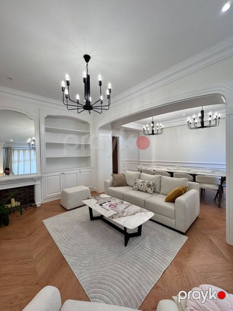 2-otaqlı yeni tikili, 28 May m., 100 m² — Bakı