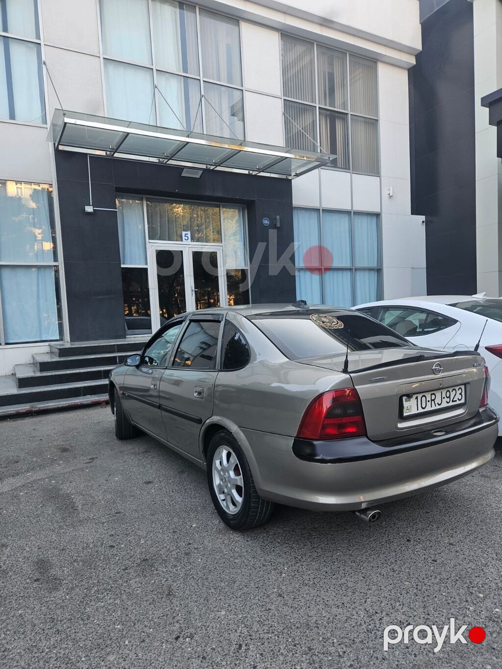 Opel Vectra B sedan - Kuzov: 4 qapılı sedan, boz/metallik rəng — Avtomobillər, Bakı (4)