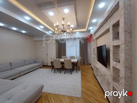 Satılır 4 otaqlı yeni tikili 175 m² — Bakı